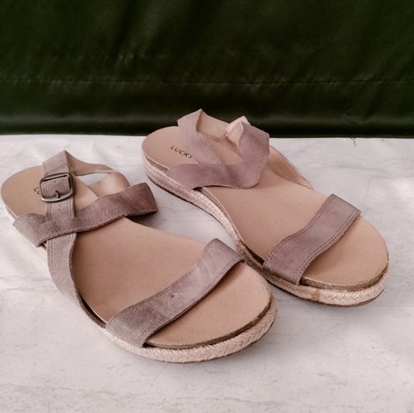 Lucky Brand Gadine Tan Suede Espadrille Sandals Size 8M - Picture 1 of 7